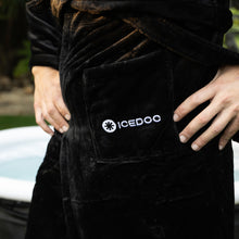 Load image into Gallery viewer, Icedoc Plush Hooded Bathrobe
